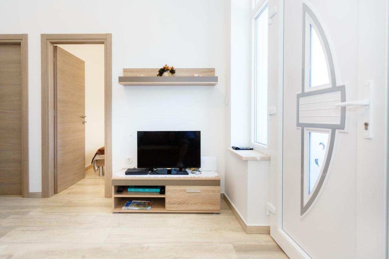 Apartment Rosemary 24 Krk Town Εξωτερικό φωτογραφία